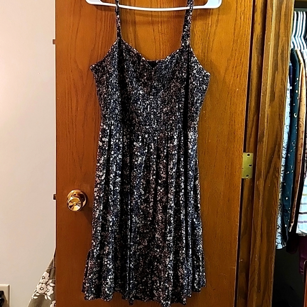 Torrid ditsy floral black midi dress size 3
